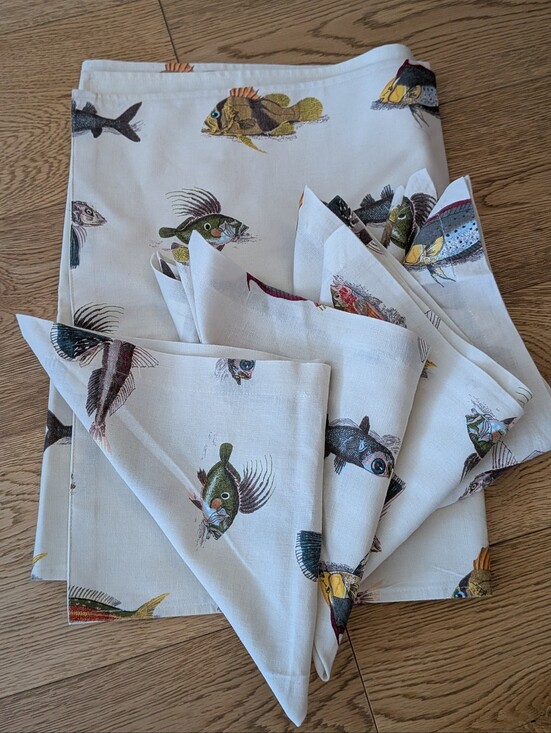 Pottery Barn Other - NWOT Pottery Barn Linen Blend Table Runner & 4 Square Napkin Fishing Fish
